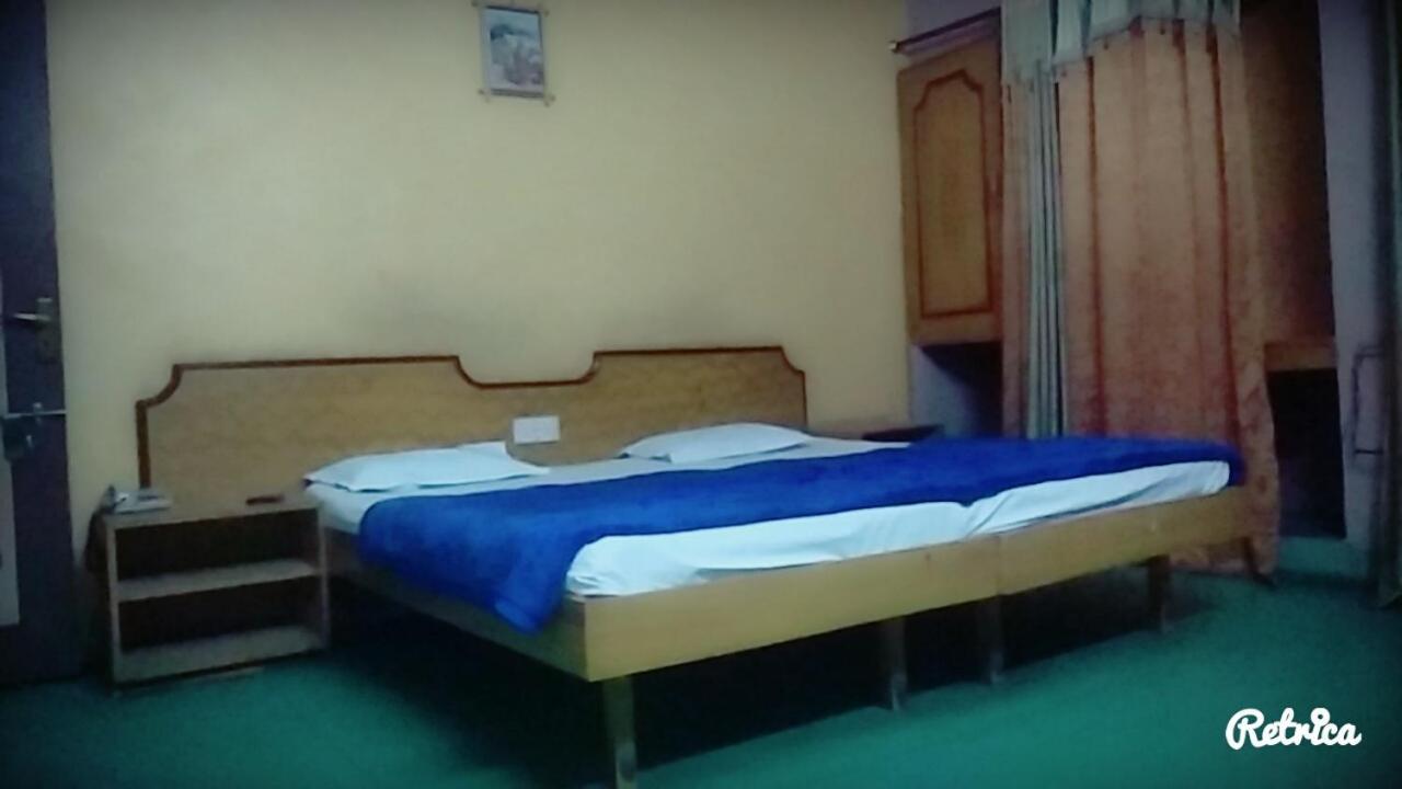 New Crown Hotel Индаур Экстерьер фото